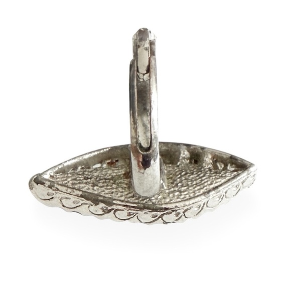 Vintage 70s Emmons Adjustable Silvertone Filigree Marquise Onyx Statement Ring - Picture 4 of 7